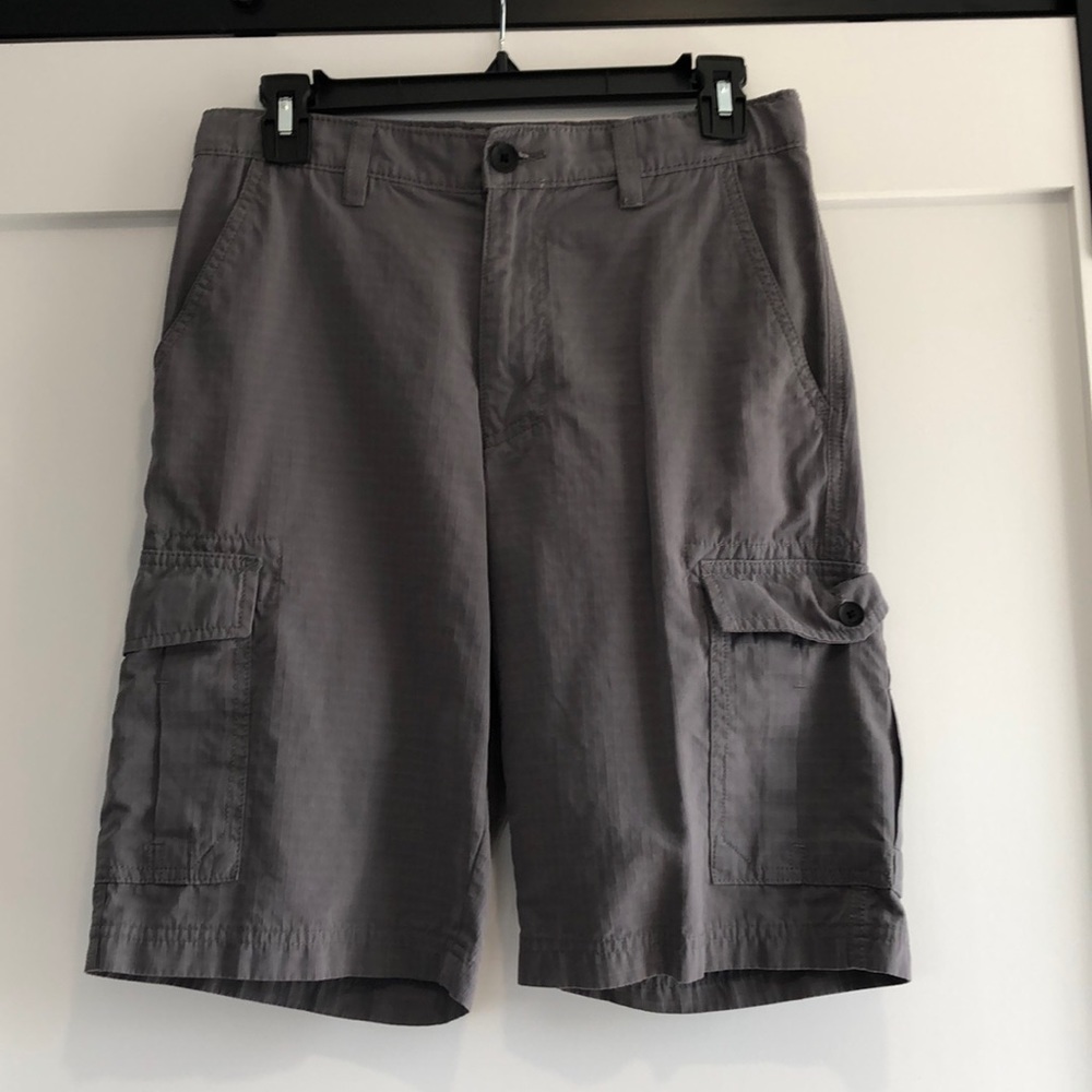 Tony Hawk cargo shorts with adjustable, elastic inner waist band boys size 18